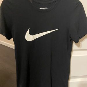 women’s black nike casual workout top